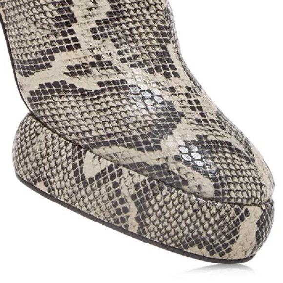 Aeyde Snake ‘Puff’ Platform Boot. - Picture 5 of 6